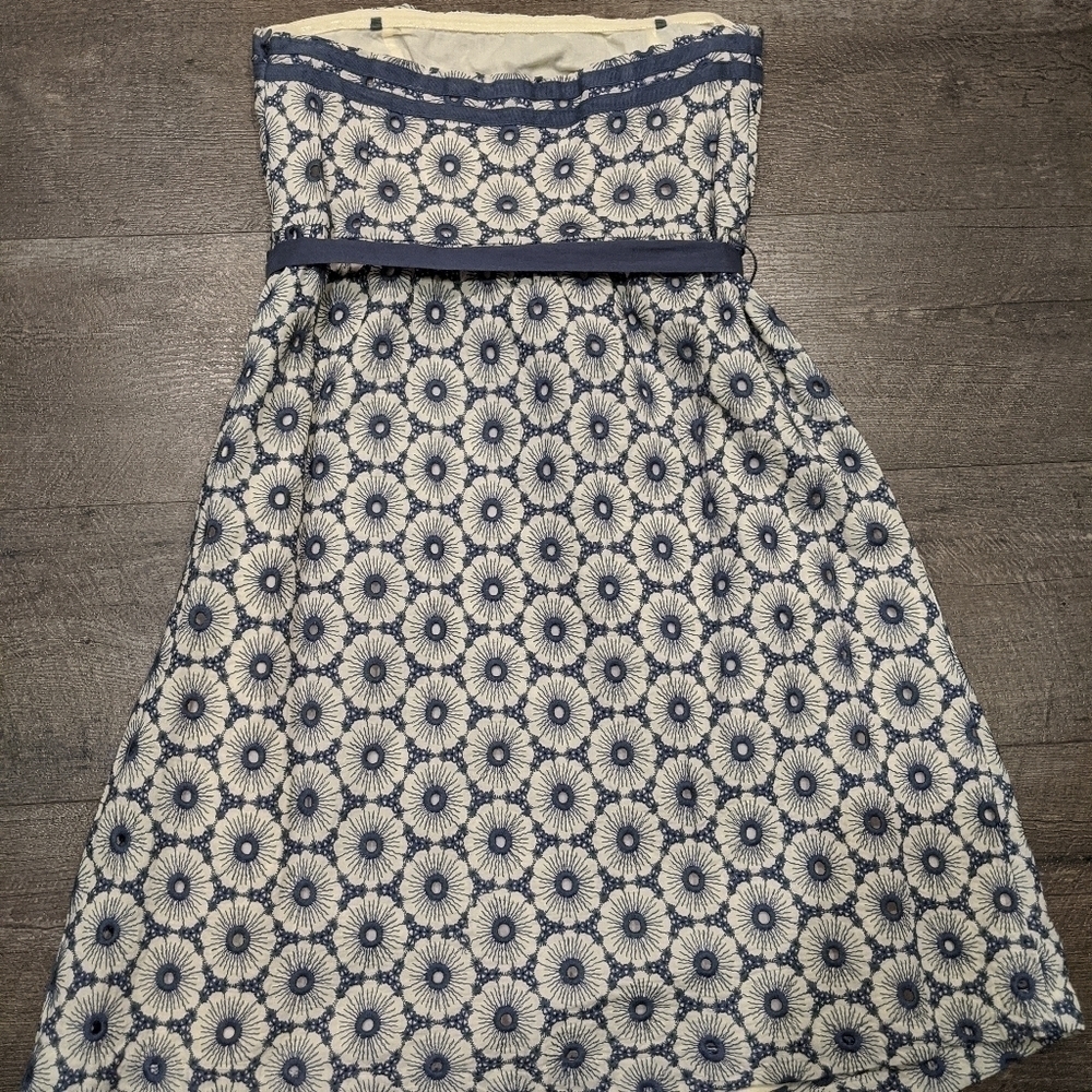 American Eagle Outfitters Blue Floral Eyelet Strapless Dress Size 2 - Picture 2 of 7